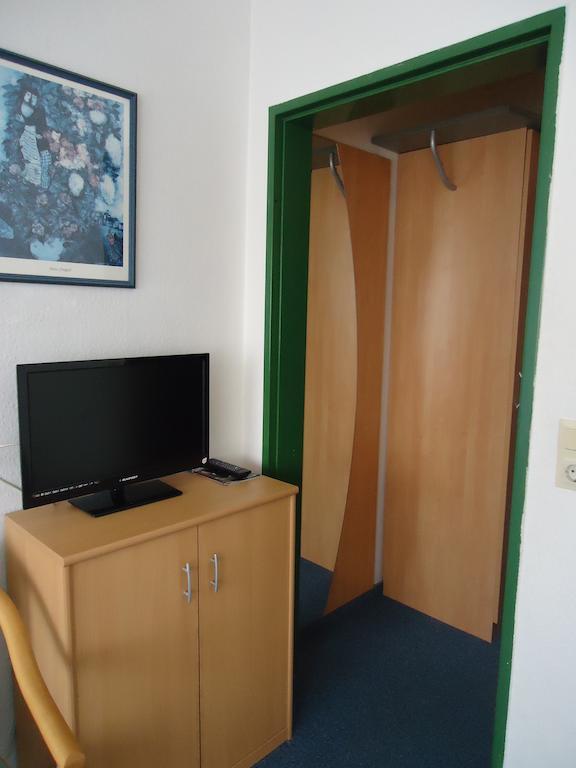 אוברוסל Hotel Central חדר תמונה