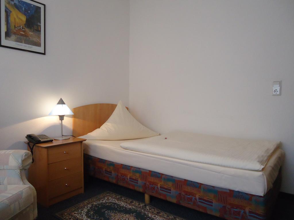 אוברוסל Hotel Central מראה חיצוני תמונה