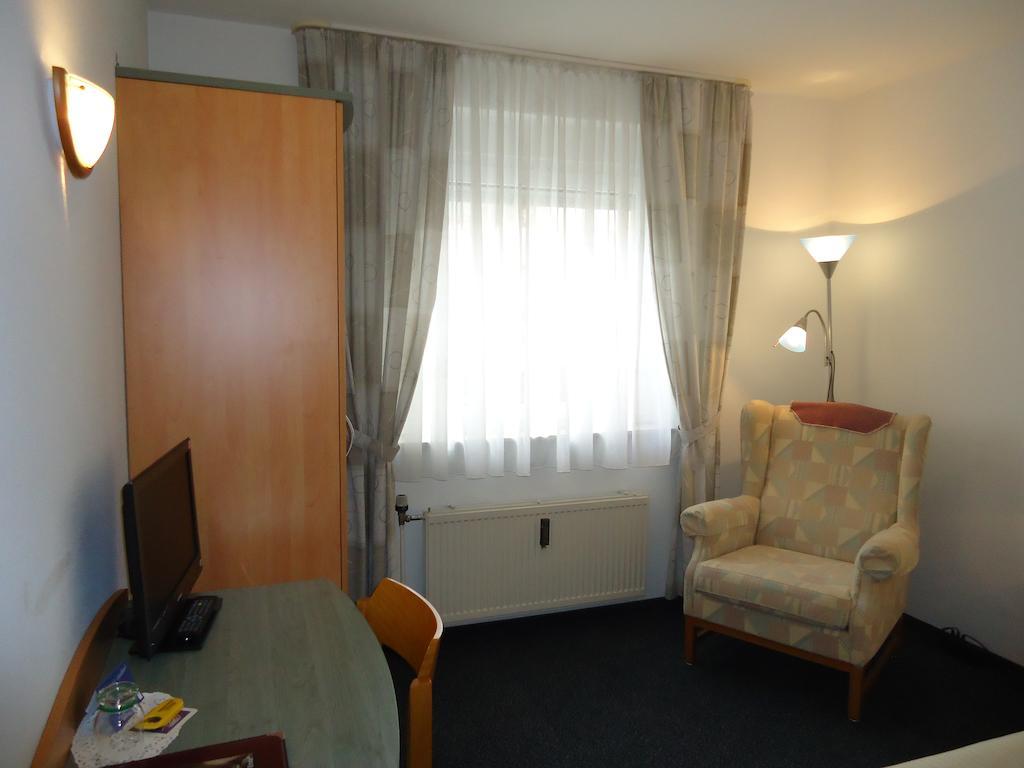 אוברוסל Hotel Central מראה חיצוני תמונה