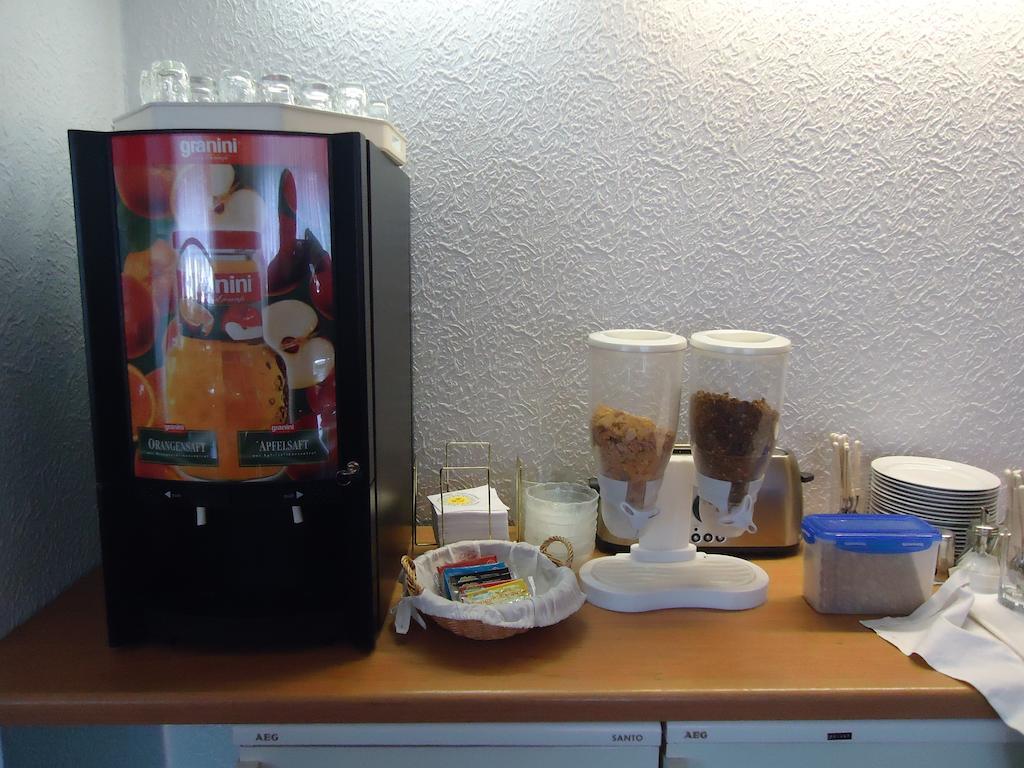 אוברוסל Hotel Central מראה חיצוני תמונה
